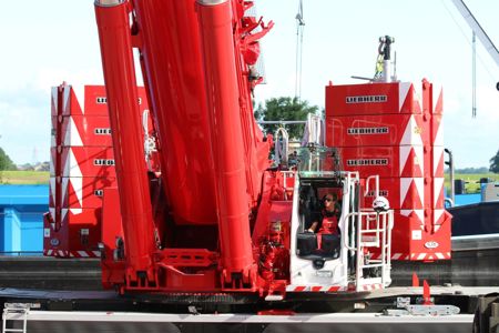 Erweiterung der Liebherr-Flotte bei Wagenborg Nedlift